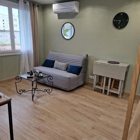 Appartement Ajaccio Climatise 4 Personnes Parking Gratuit Buitenkant foto