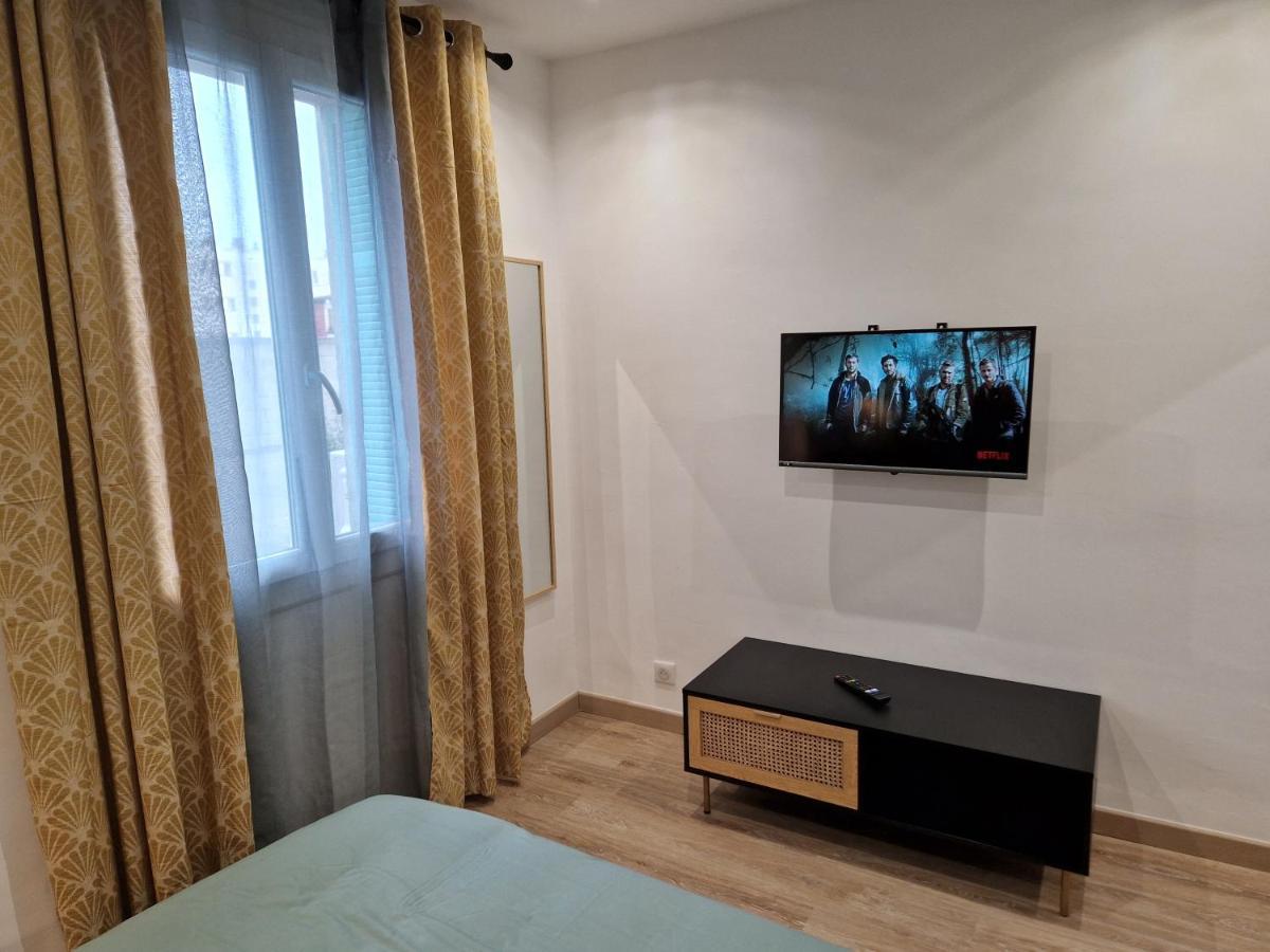 Appartement Ajaccio Climatise 4 Personnes Parking Gratuit Buitenkant foto